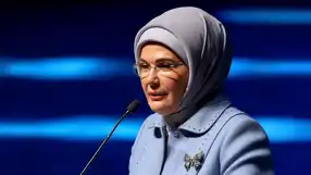 Emine Erdoğan Yeşilay'ı Kutladı